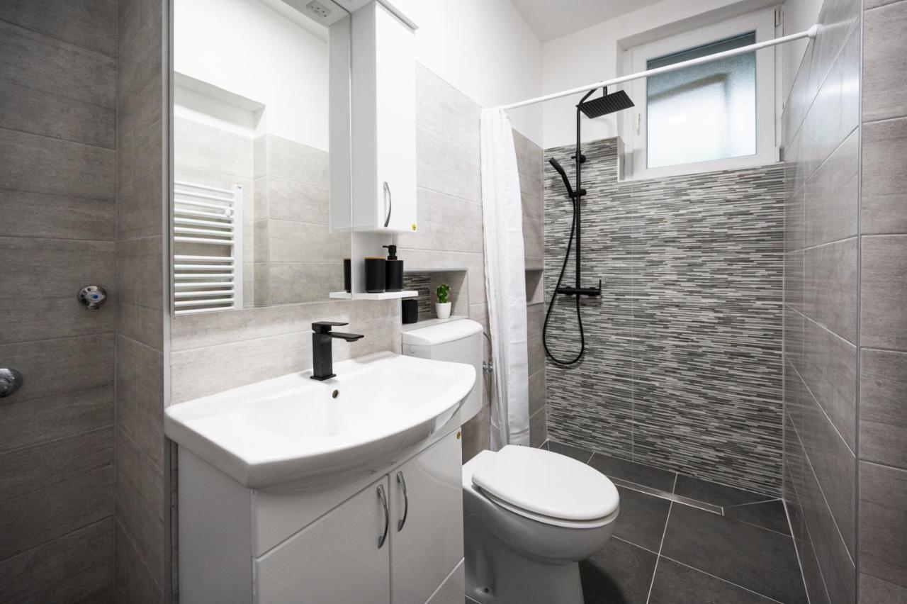 Modern Studio Apartment In The Old Town سراييفو المظهر الخارجي الصورة